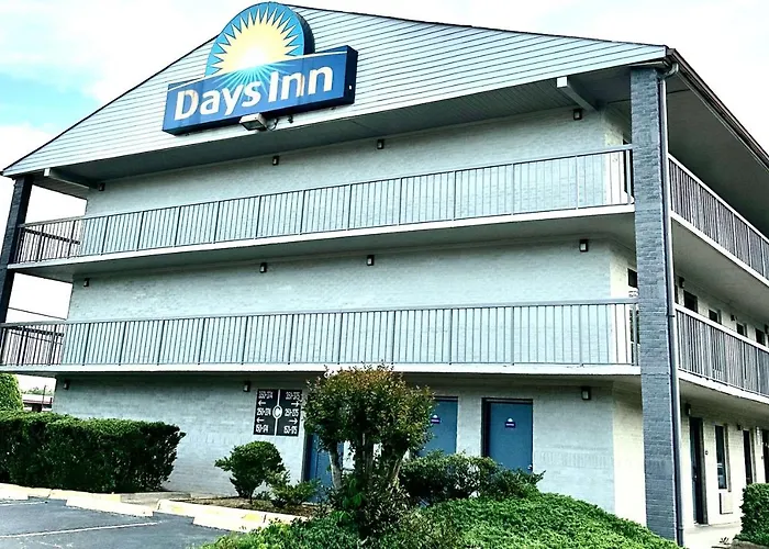 Days Inn By Wyndham Charlotte Northlake